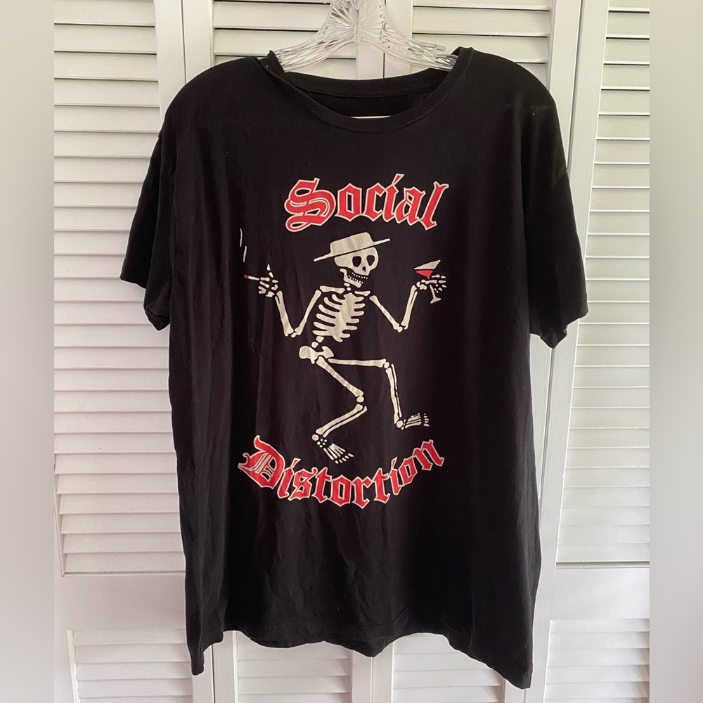 Graphic shirt